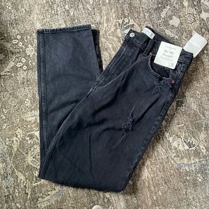 Abercrombie 90’s Straight Ultra High Rise size 10R (30) in a washed black